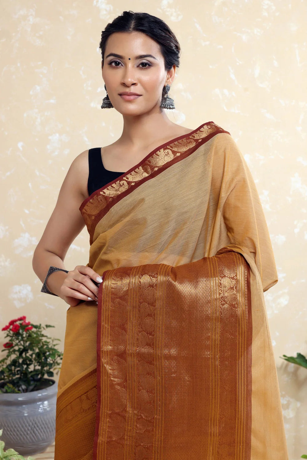 Handloom Brown Pure Cotton Kanchi Saree With Broad Gold Zari Border