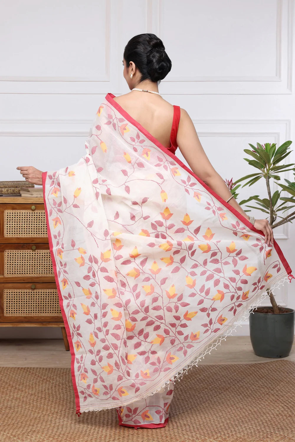 Handloom White & Red Pure Cotton Jamdani Saree