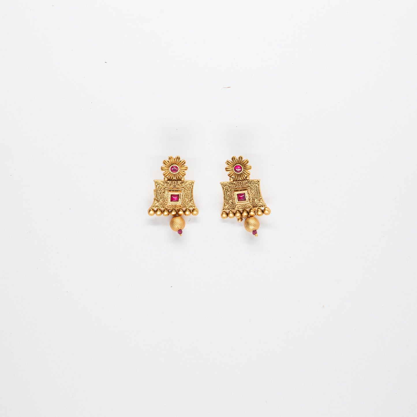 Sober, Minimalist, Statement Gold Plated Set