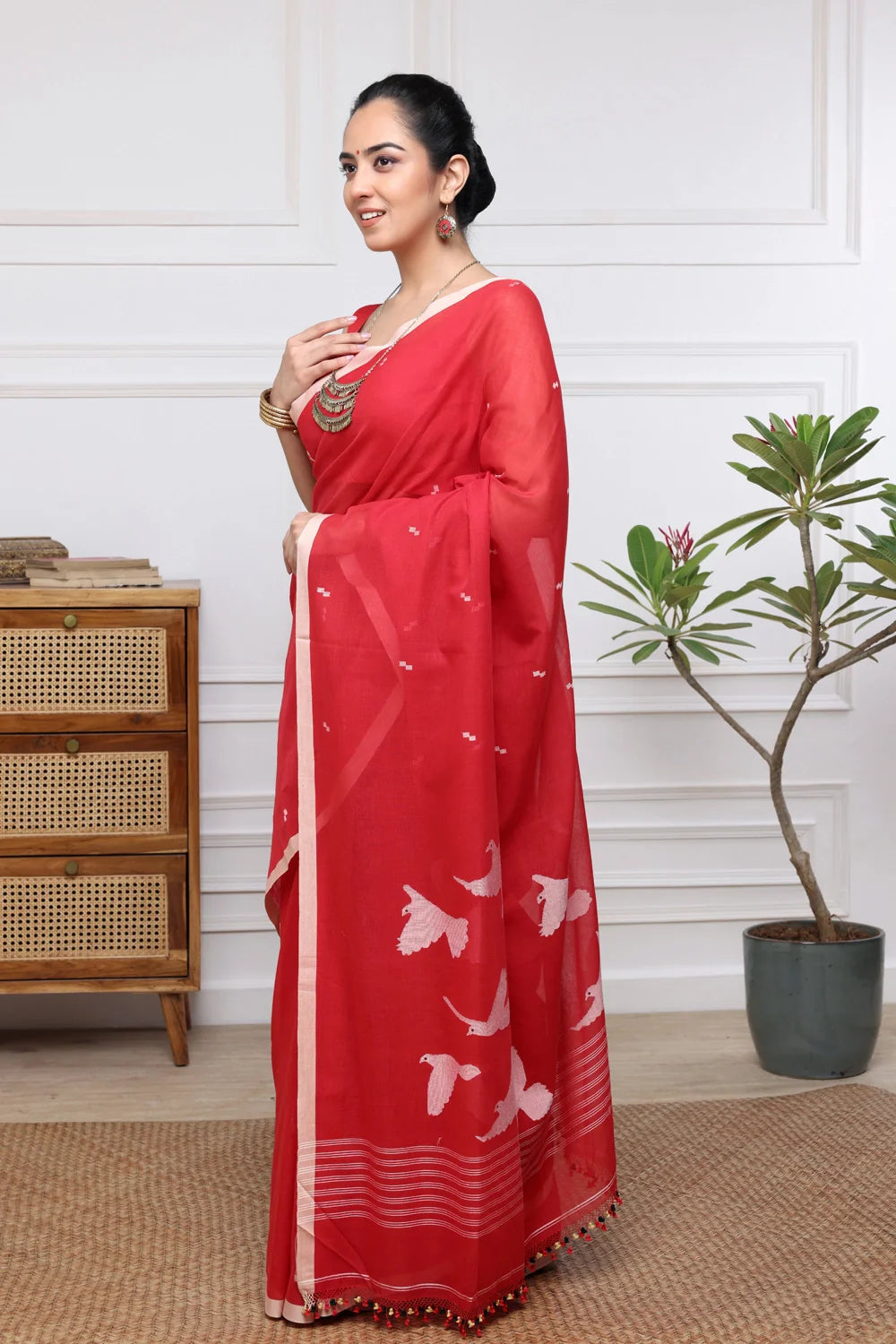 Handloom Red Soft Cotton Jamdani Saree with Bird Motifs