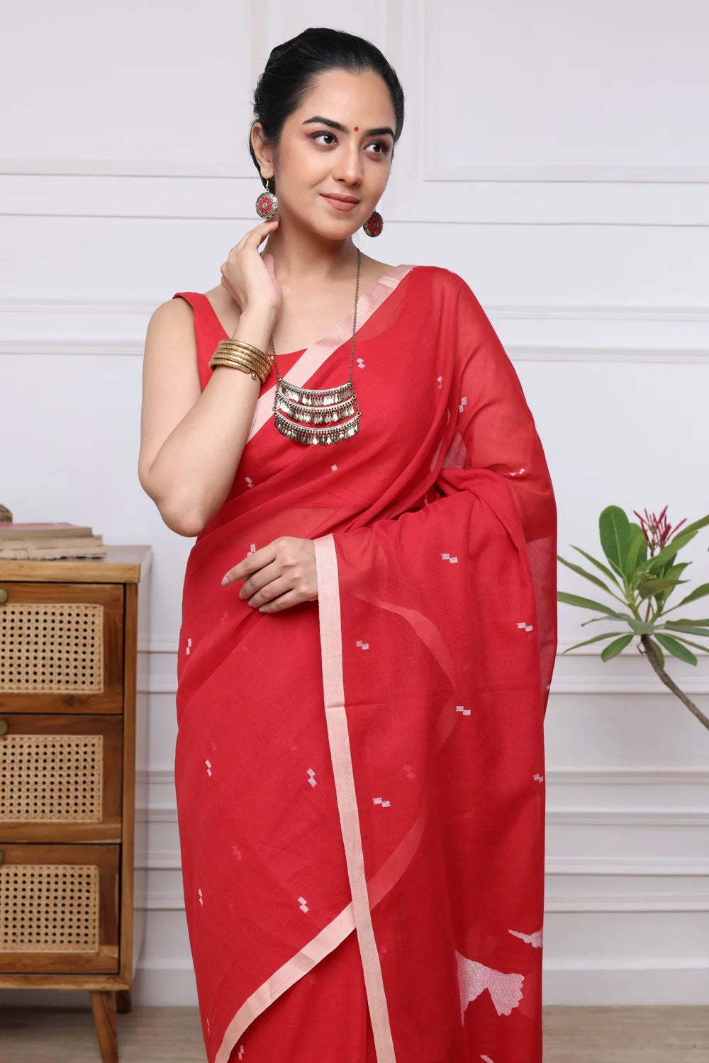 Handloom Red Soft Cotton Jamdani Saree with Bird Motifs