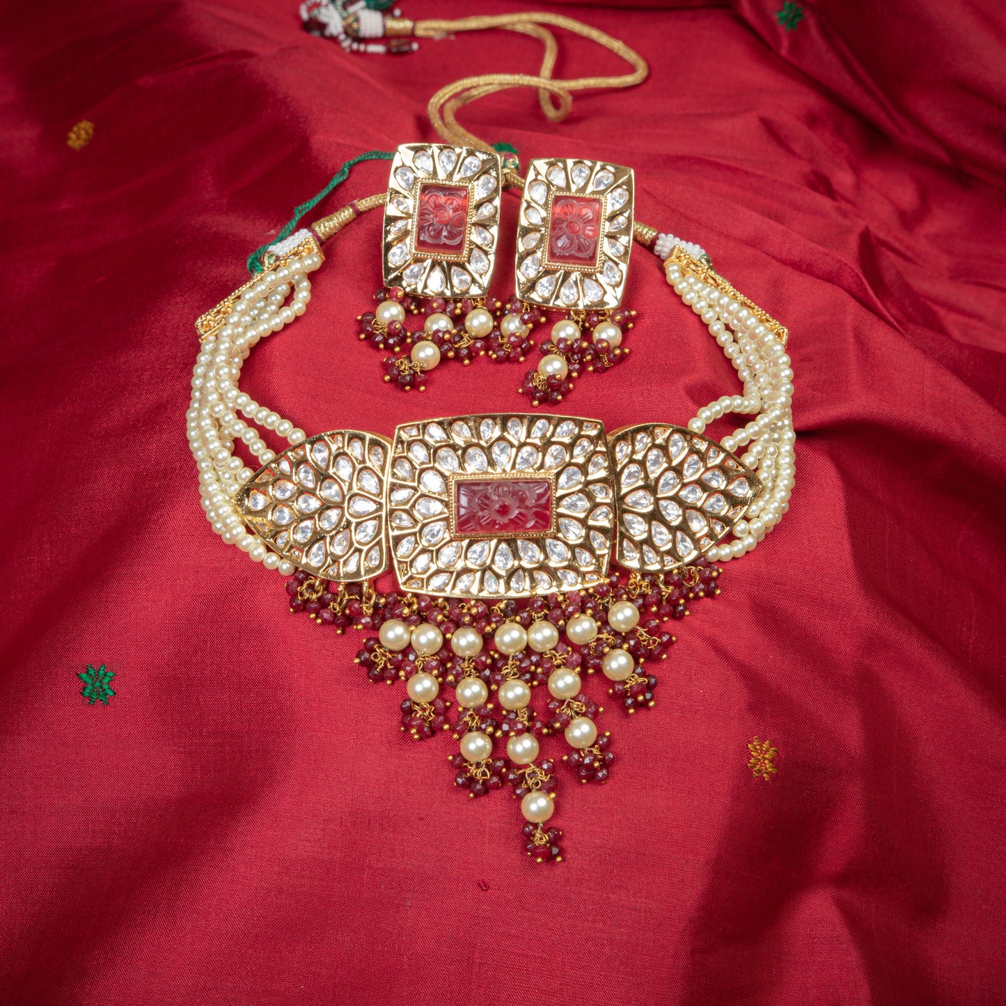 Kundan Pearl Choker