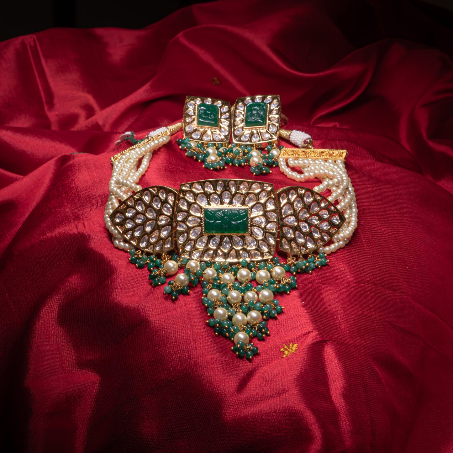 Kundan Pearl Choker