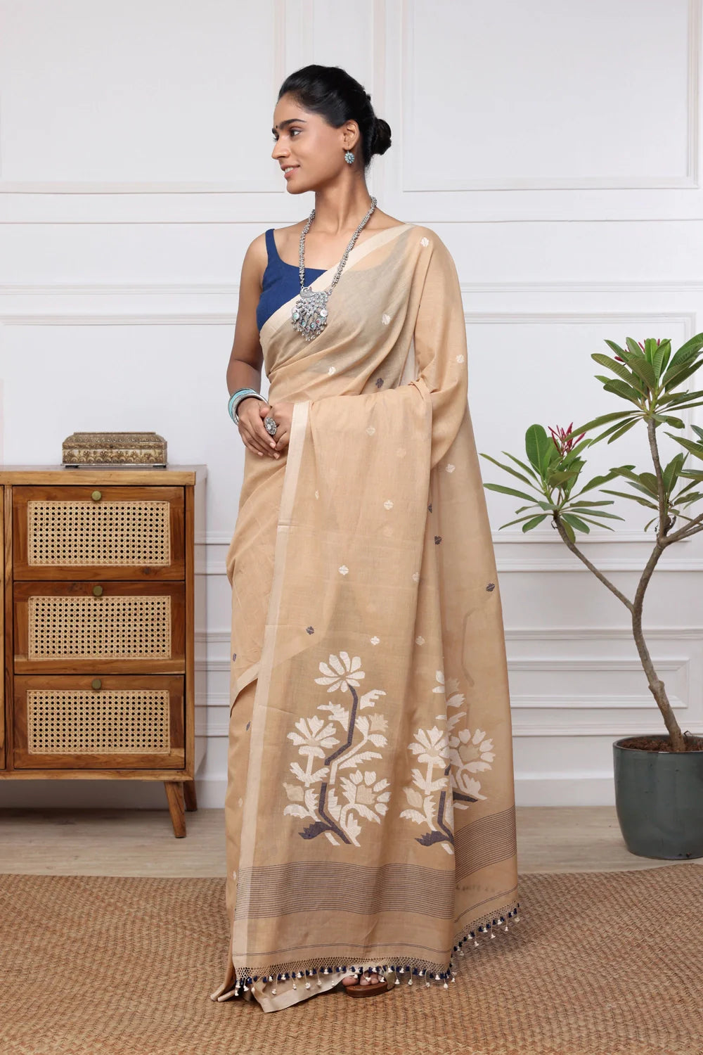 Handloom Sand Brown Soft Cotton Jamdani Saree