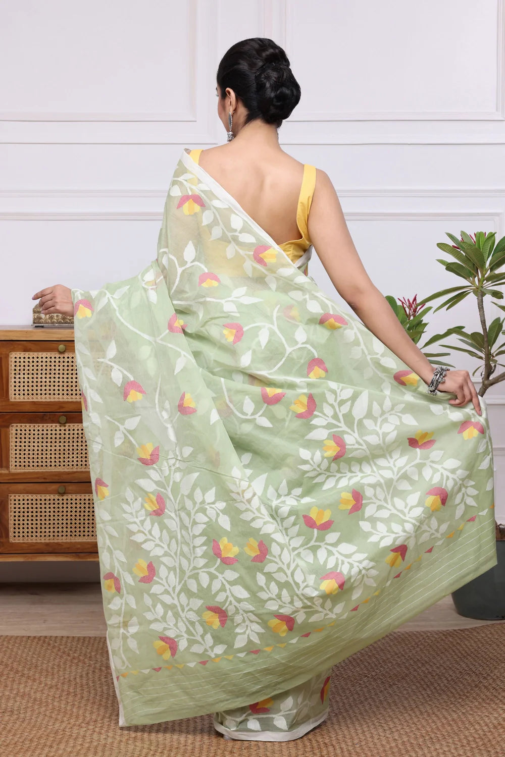 Handloom Leaf Green Pure Cotton Jamdani