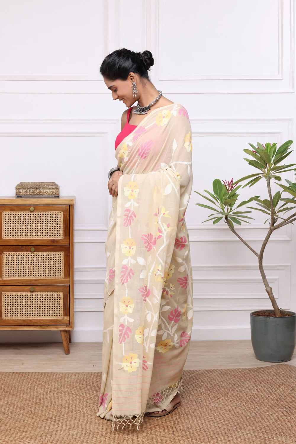 Handloom Dark Cream Soft Cotton Multi Colour Floral Jamdani Saree