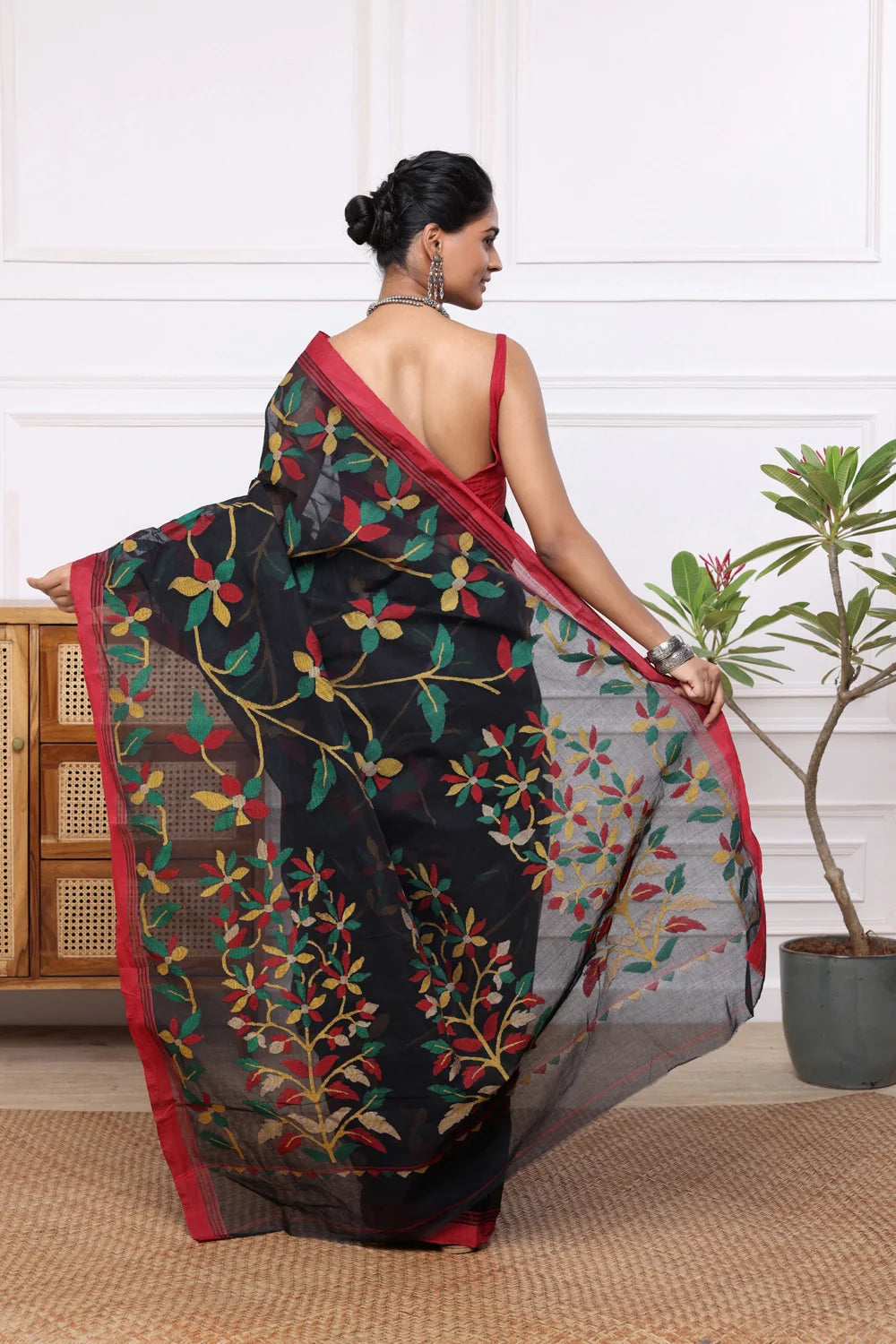 Handloom Black Pure Cotton Multi Colour Floral Jamdani Saree