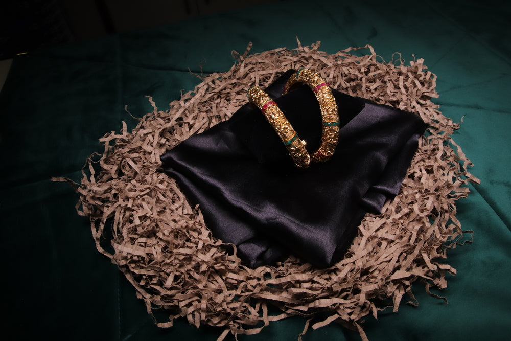 Antique Bangles in Red and Green, Set of 2