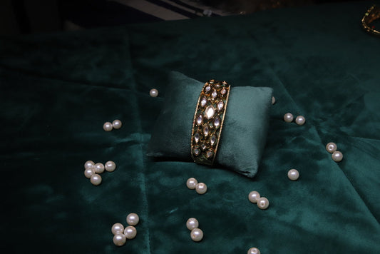 Handcrafted Kundan Bracelet