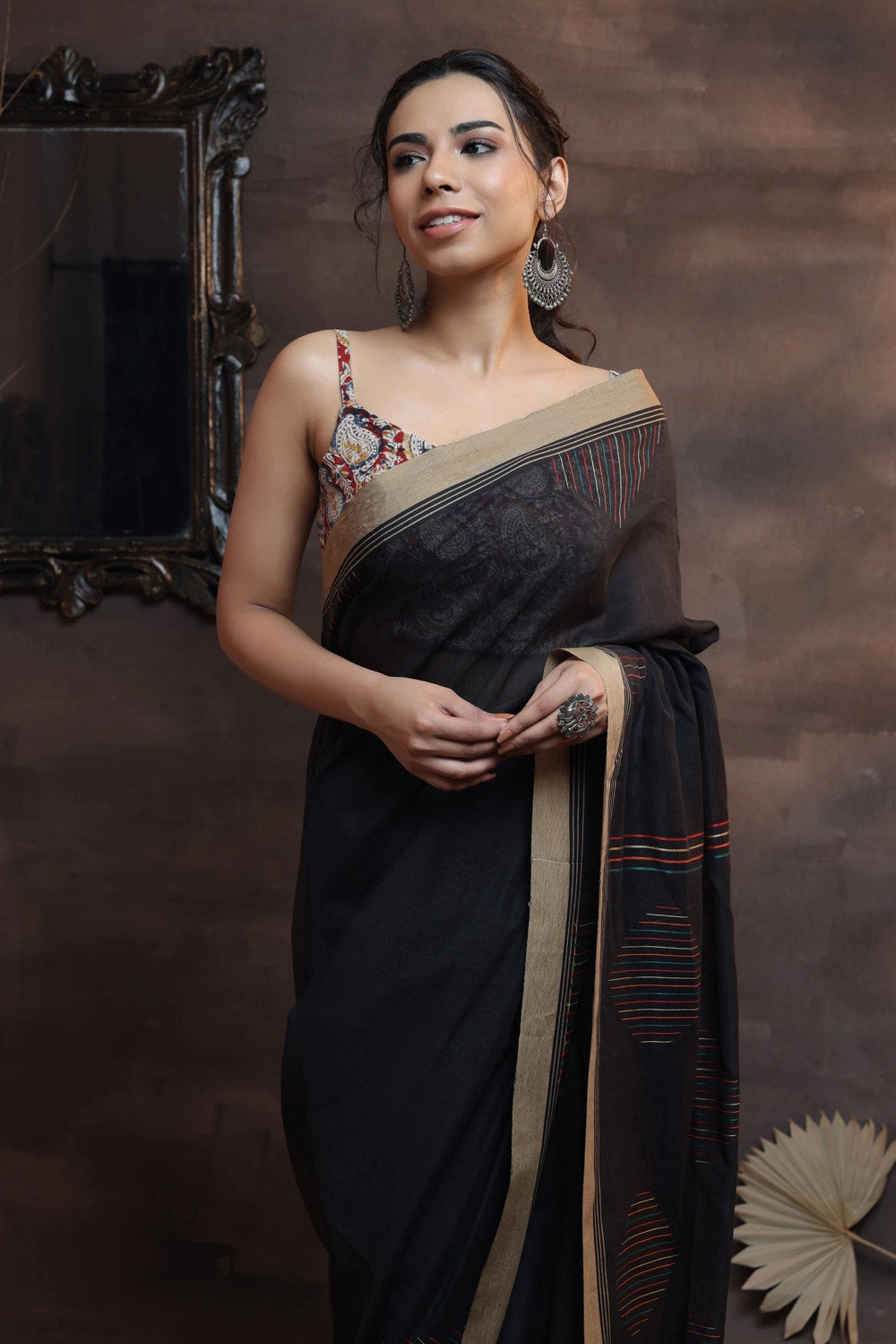 Handloom Black Soft Cotton Saree With Beige Border