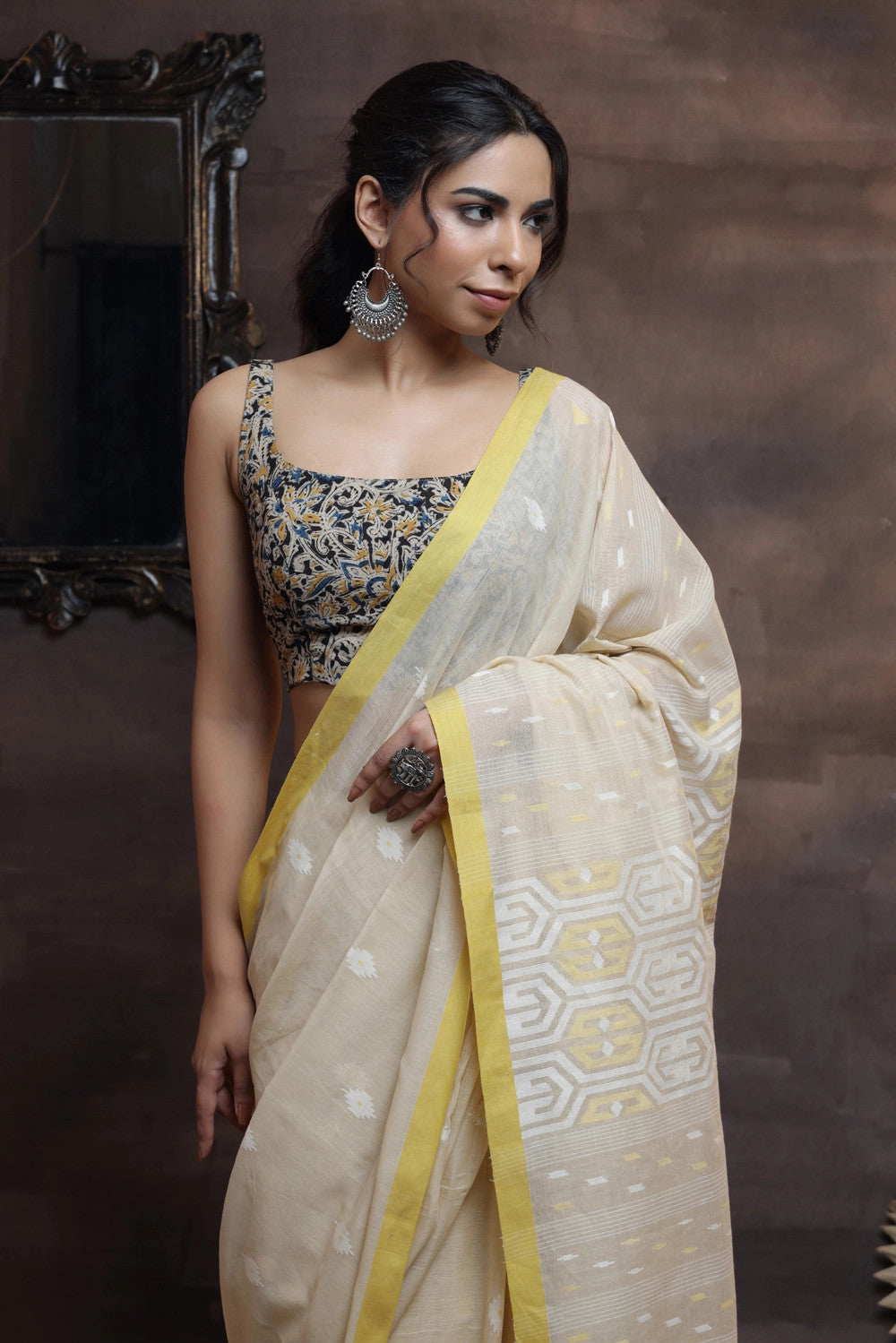 Handloom Beige soft cotton Jamdani with Lemon border