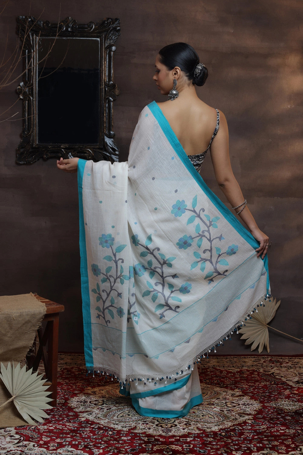 White Soft Cotton Handloom Jamdani Saree With Blue Floral Motifs