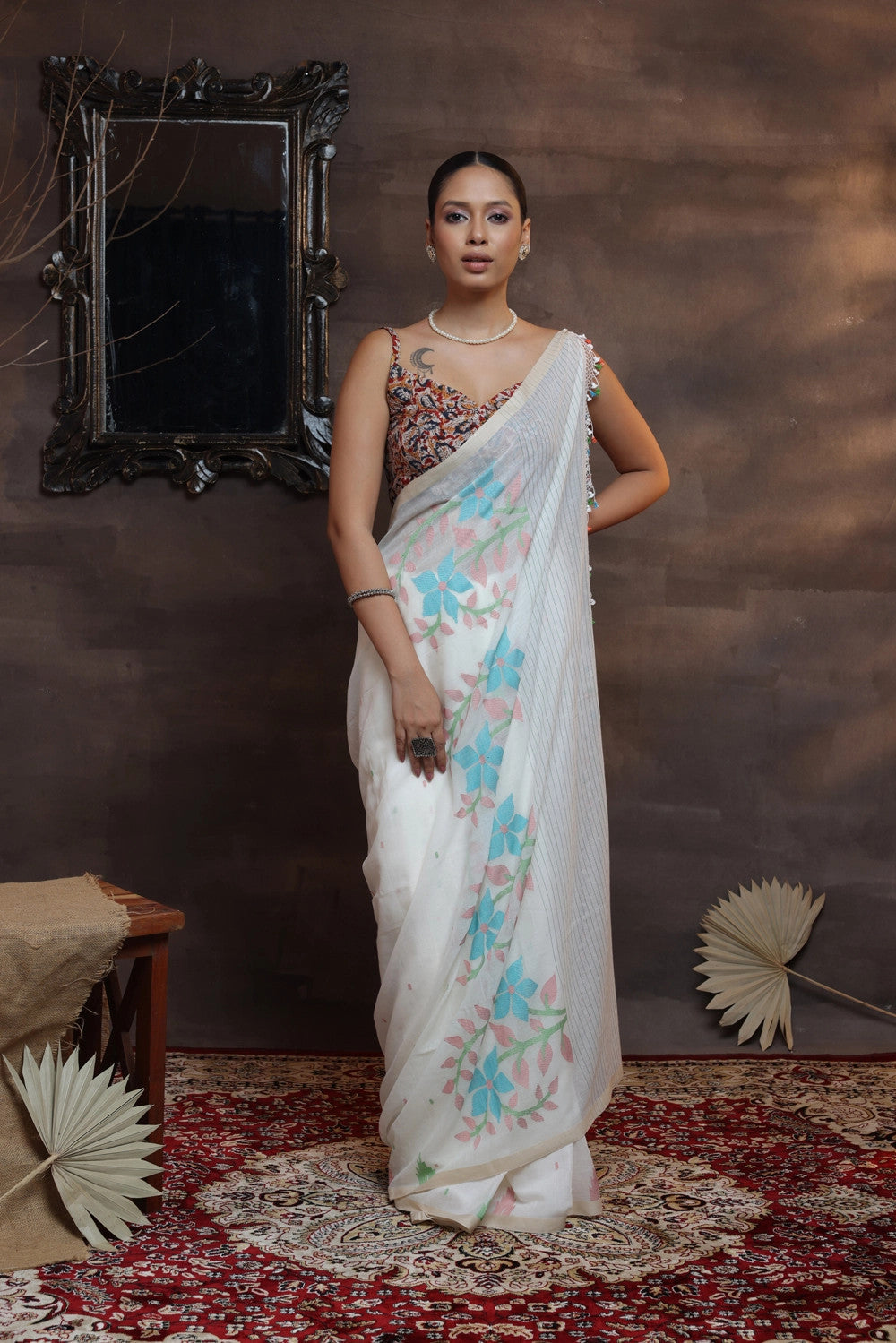 Handloom Off-White Soft Cotton Jamdani Saree With Woven Floral Motifs