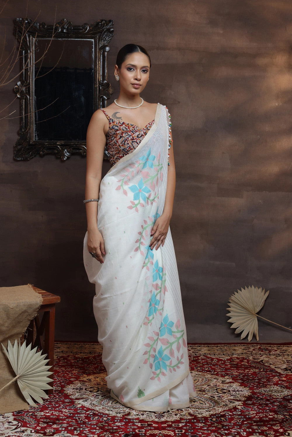 Handloom Off-White Soft Cotton Jamdani Saree With Woven Floral Motifs