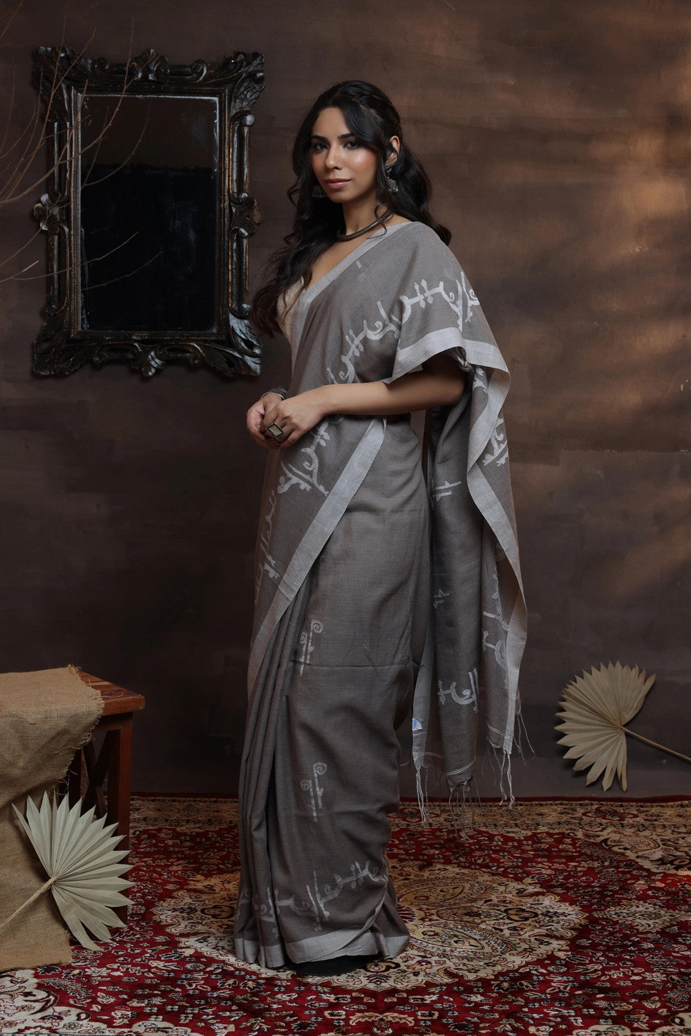 Grey Handloom Soft Cotton Saree With Alpona Design