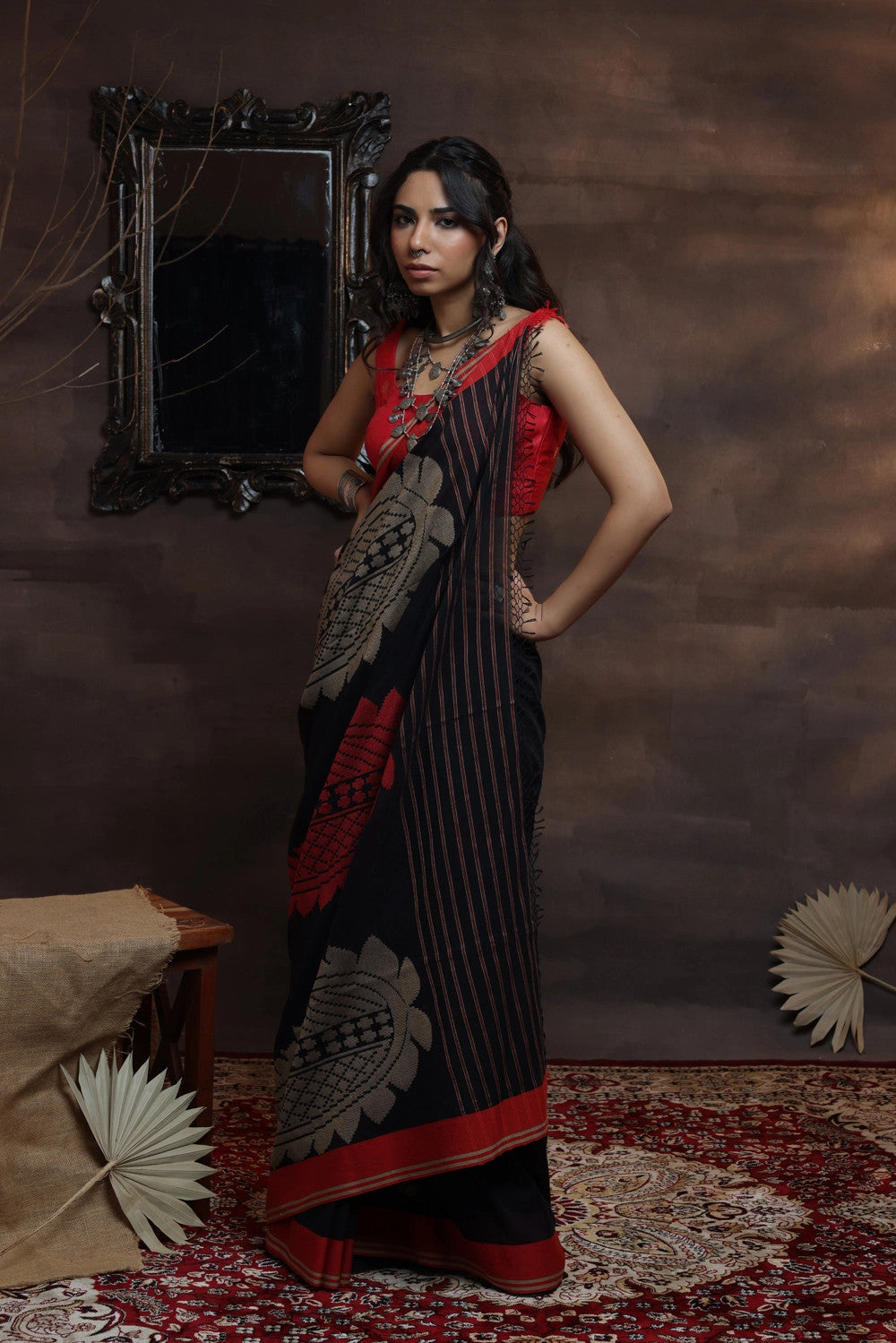 Black Handloom Soft Cotton Saree With Leaf Motifs