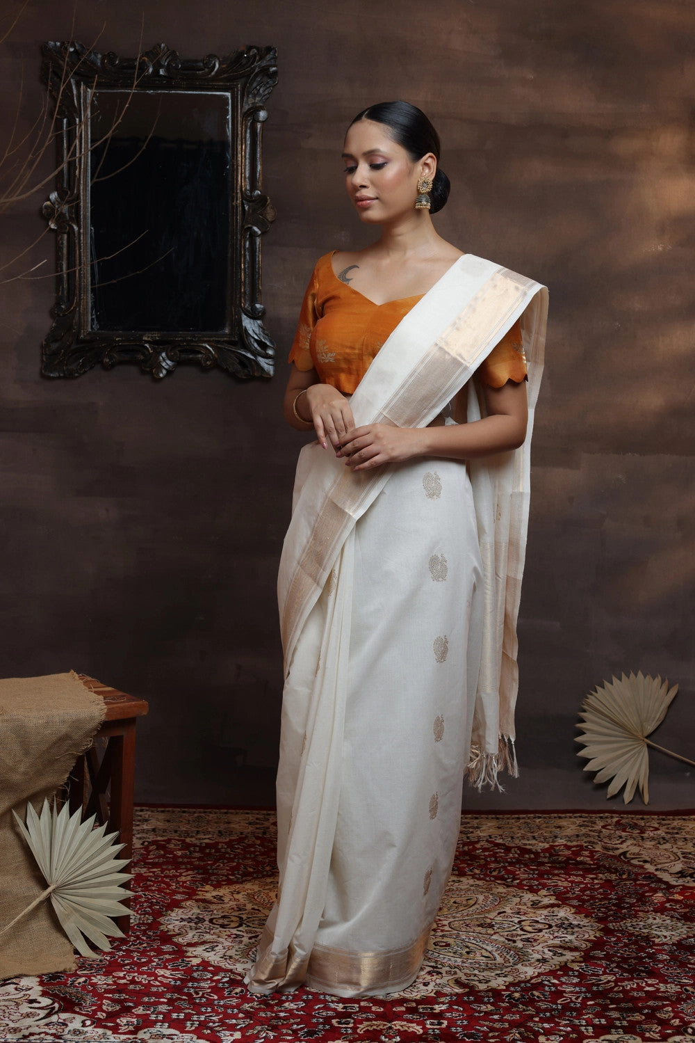 Off White Handloom pure cotton Kasavu Saree with Gold zari border & motifs