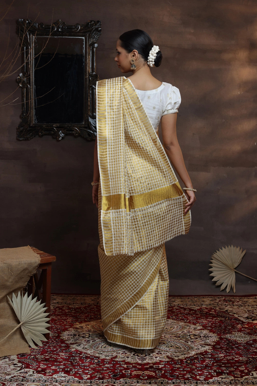 Handloom Off White Pure Cotton Kasavu Saree With All Over Gold Zari Checks