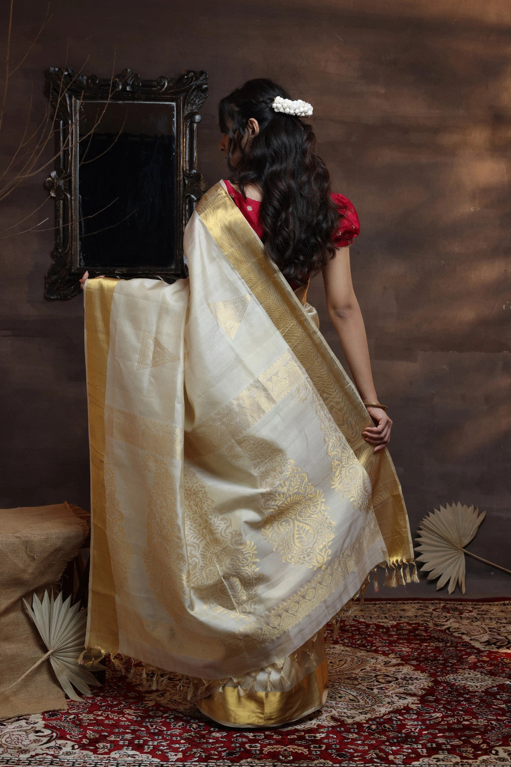 Handloom Cream Pure Silk Kasavu Saree With Gold Zari Border