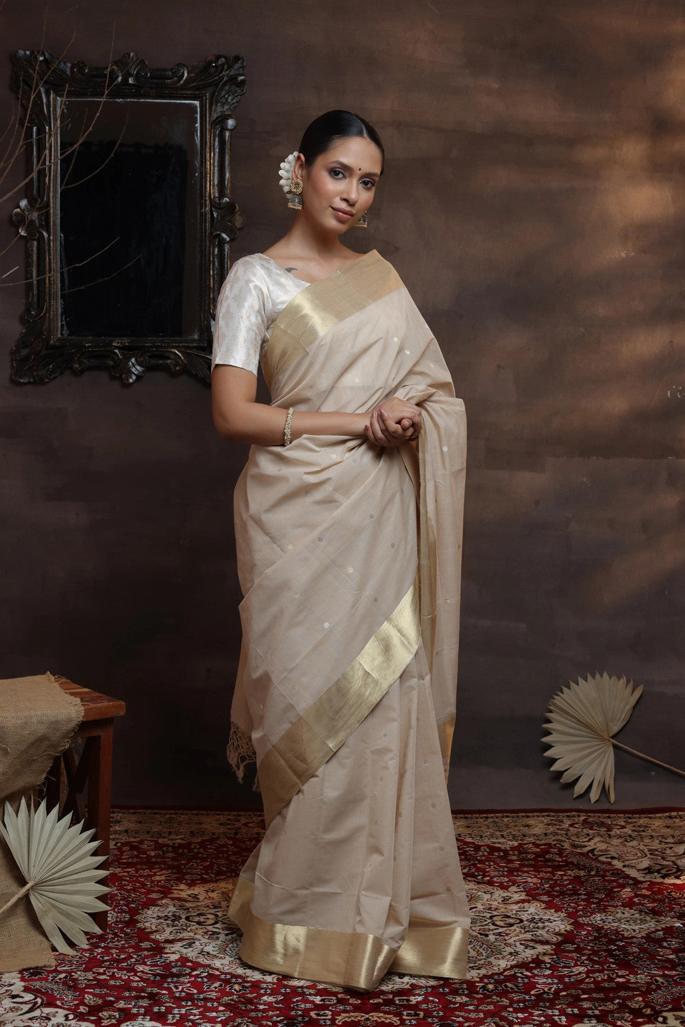 Beige Pure Cotton Kasavu Handloom Saree With Gold Zari Border And Motifs