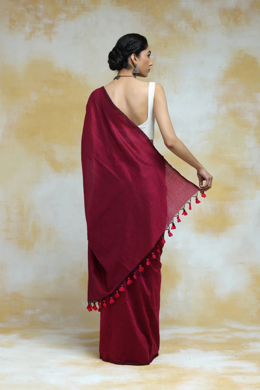 Handloom Wine Solid Colour Soft Cotton Saree With Tassels