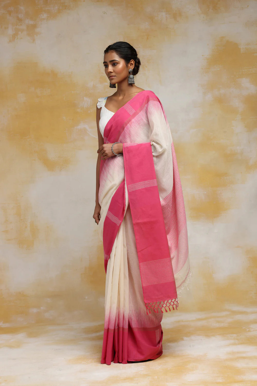 Handloom White Soft Cotton Saree With Pink Border