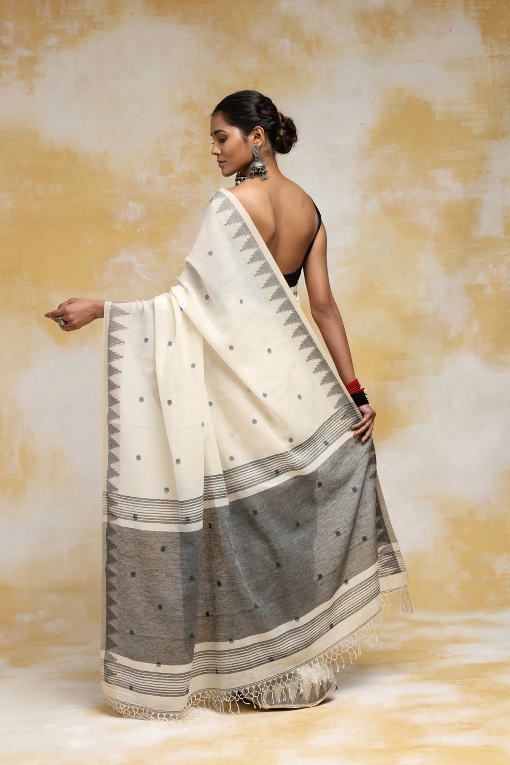 Handloom Off White & Grey Soft Cotton Saree