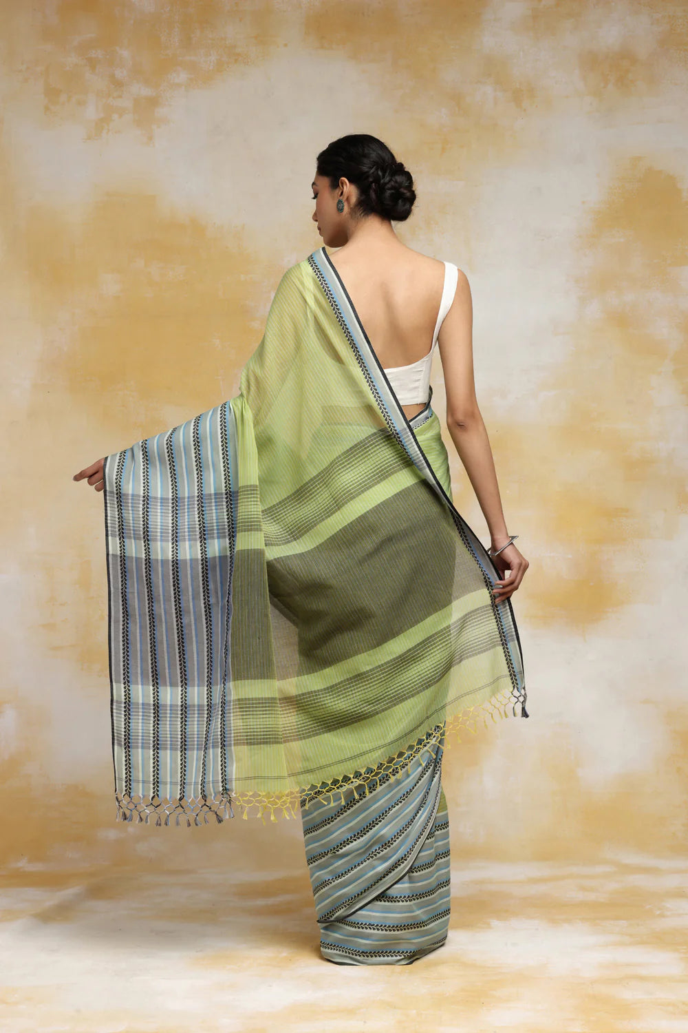 Handloom Leaf Green Soft Cotton Tangail Saree