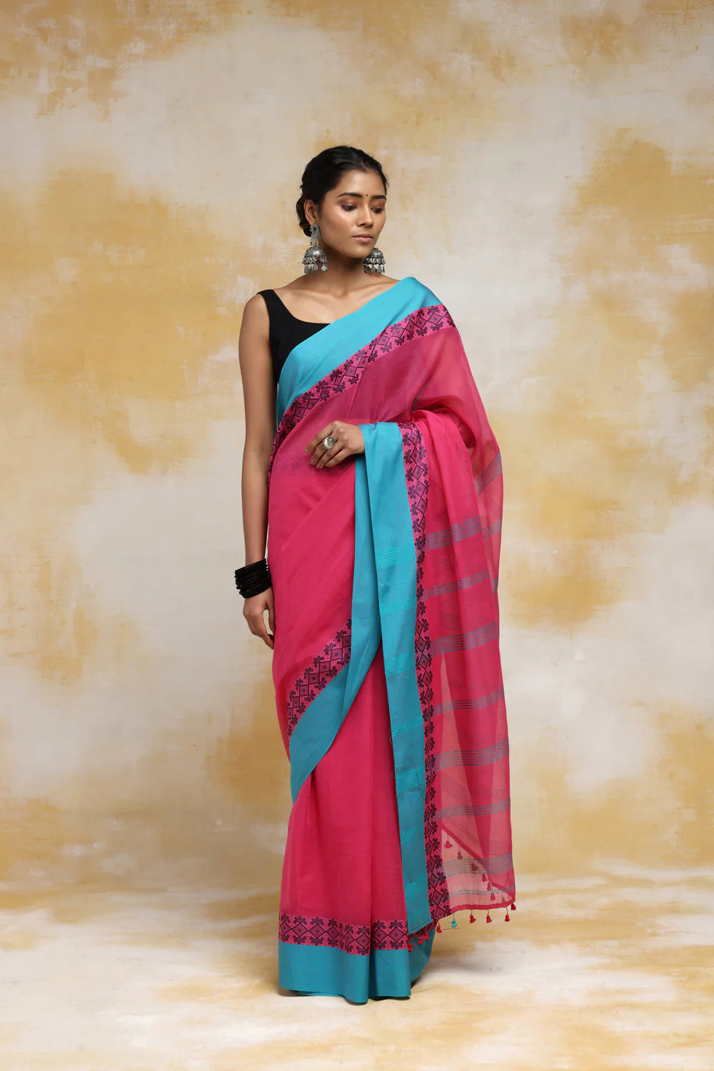 Handloom Magenta Soft Cotton Tangail Saree