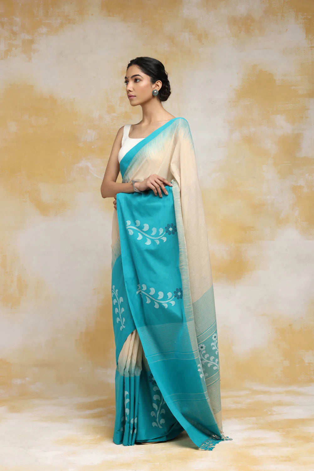 Handloom Beige & Sky Blue Soft Cotton Jamdani Saree