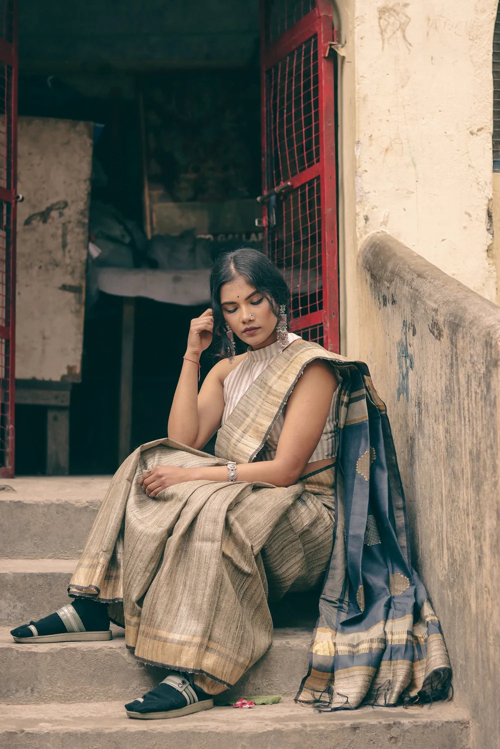 Handloom Beige & Grey Pure Tussar Silk Saree