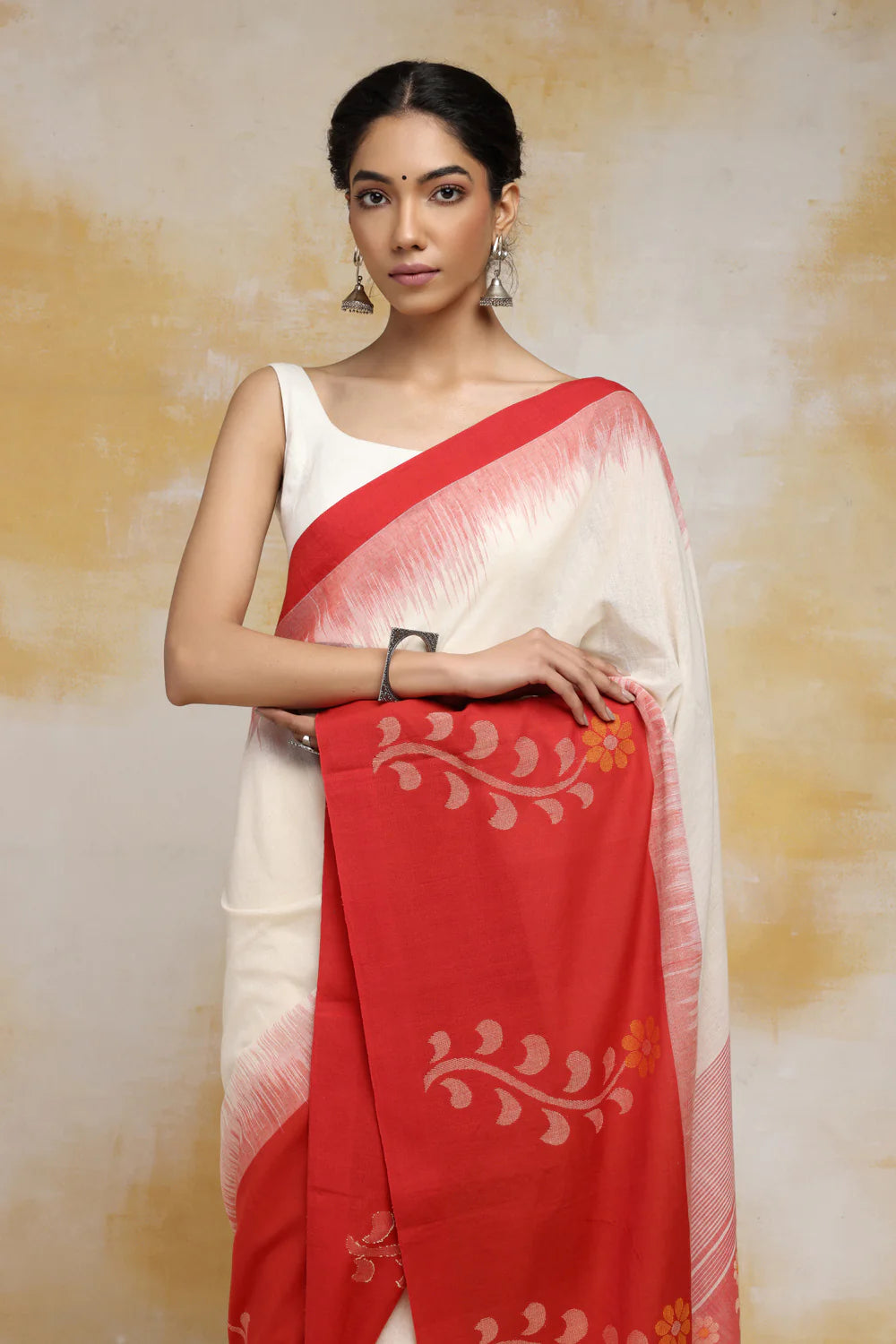 Handloom Off White & Red Soft Cotton Jamdani Saree