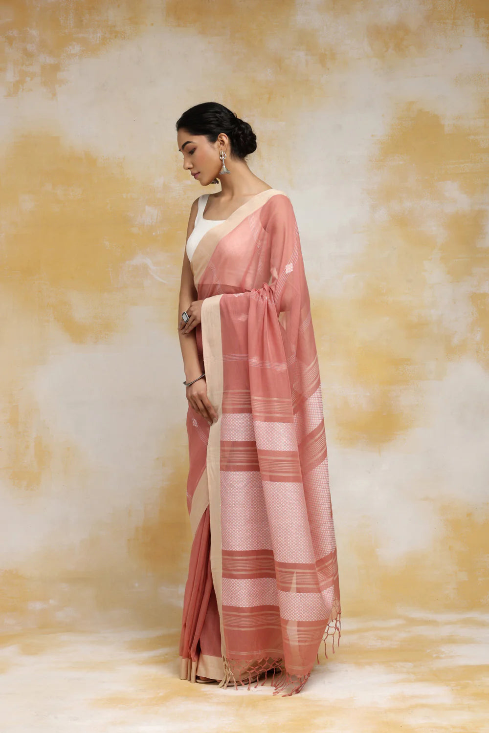 Handloom Pastel Peach Soft Cotton Saree