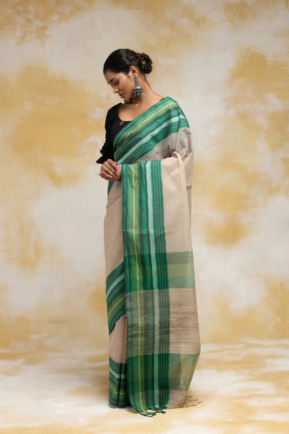 Handloom Beige Pure Cotton Saree With Green Border