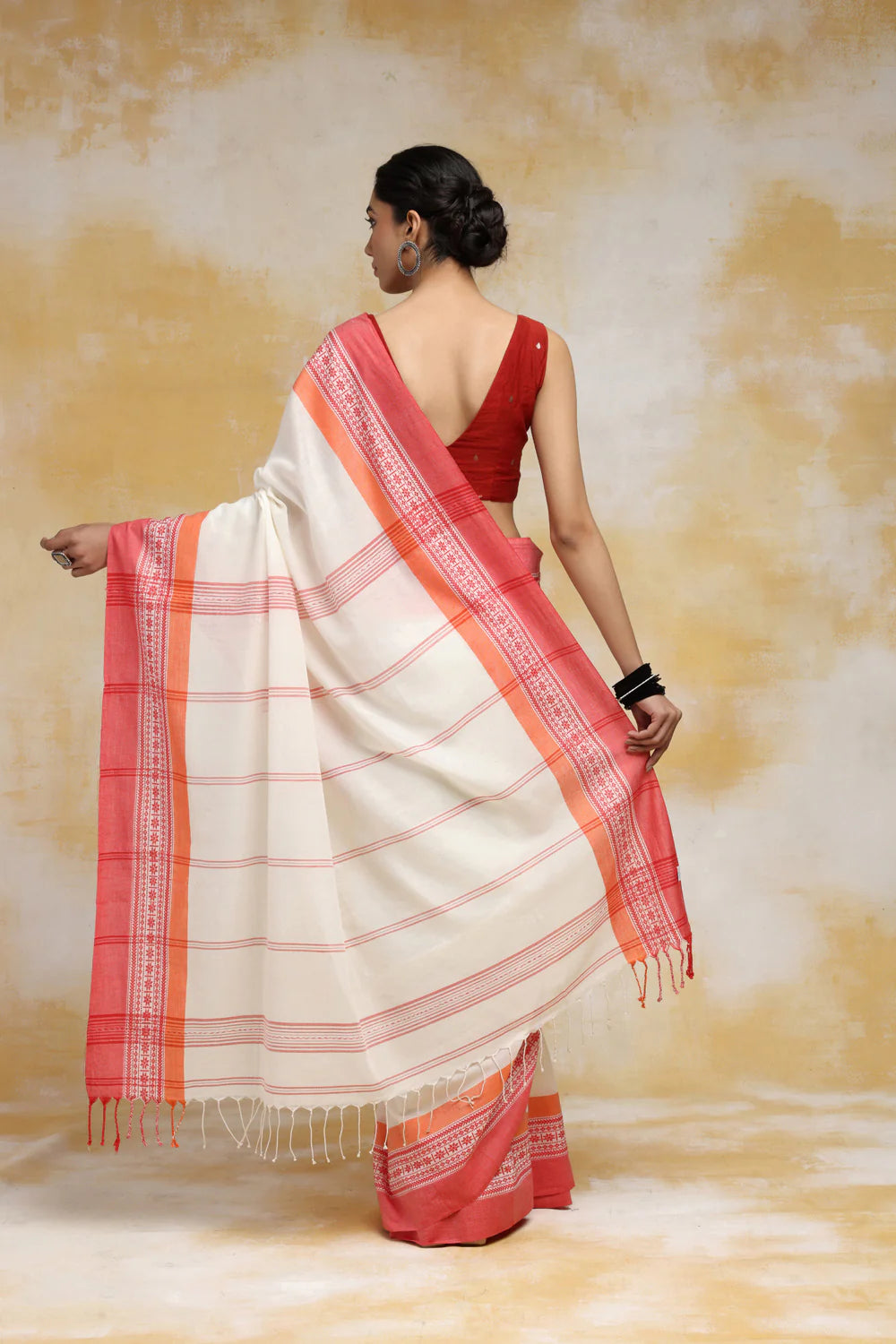 Handloom White & Red Cotton Soft Cotton Saree