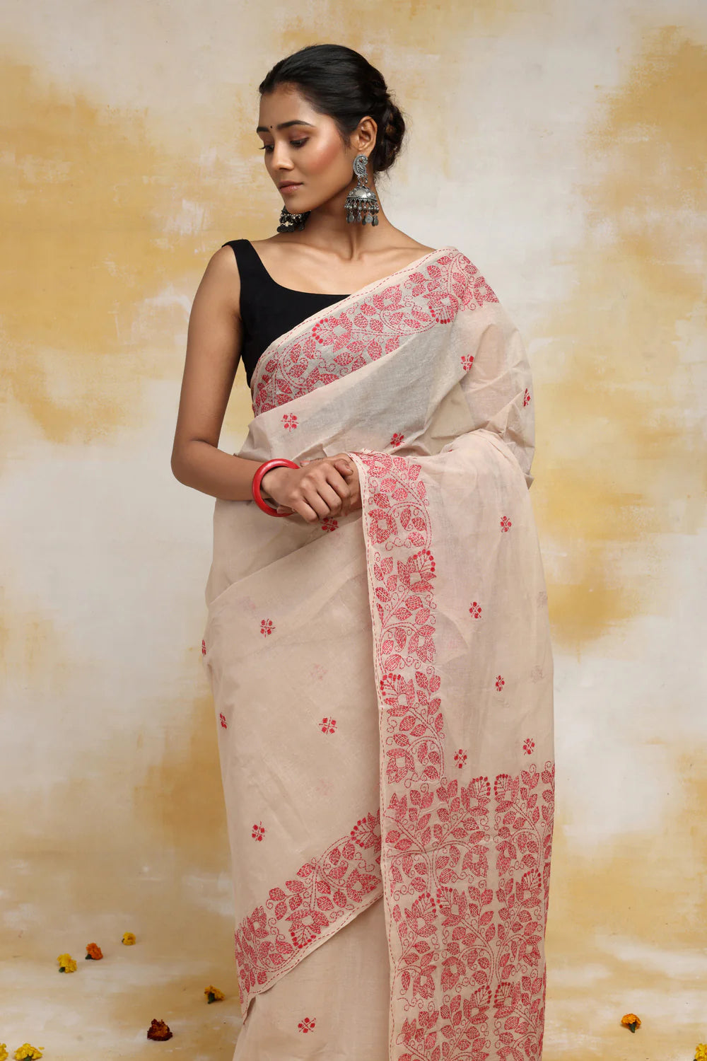 Handloom Beige Pure Cotton Kantha Saree