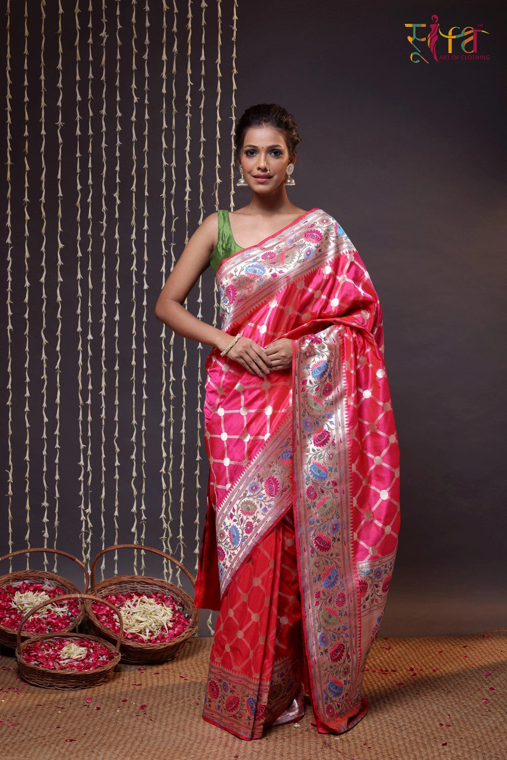 Handloom Magenta Pure Silk Banarasi Paithani Saree