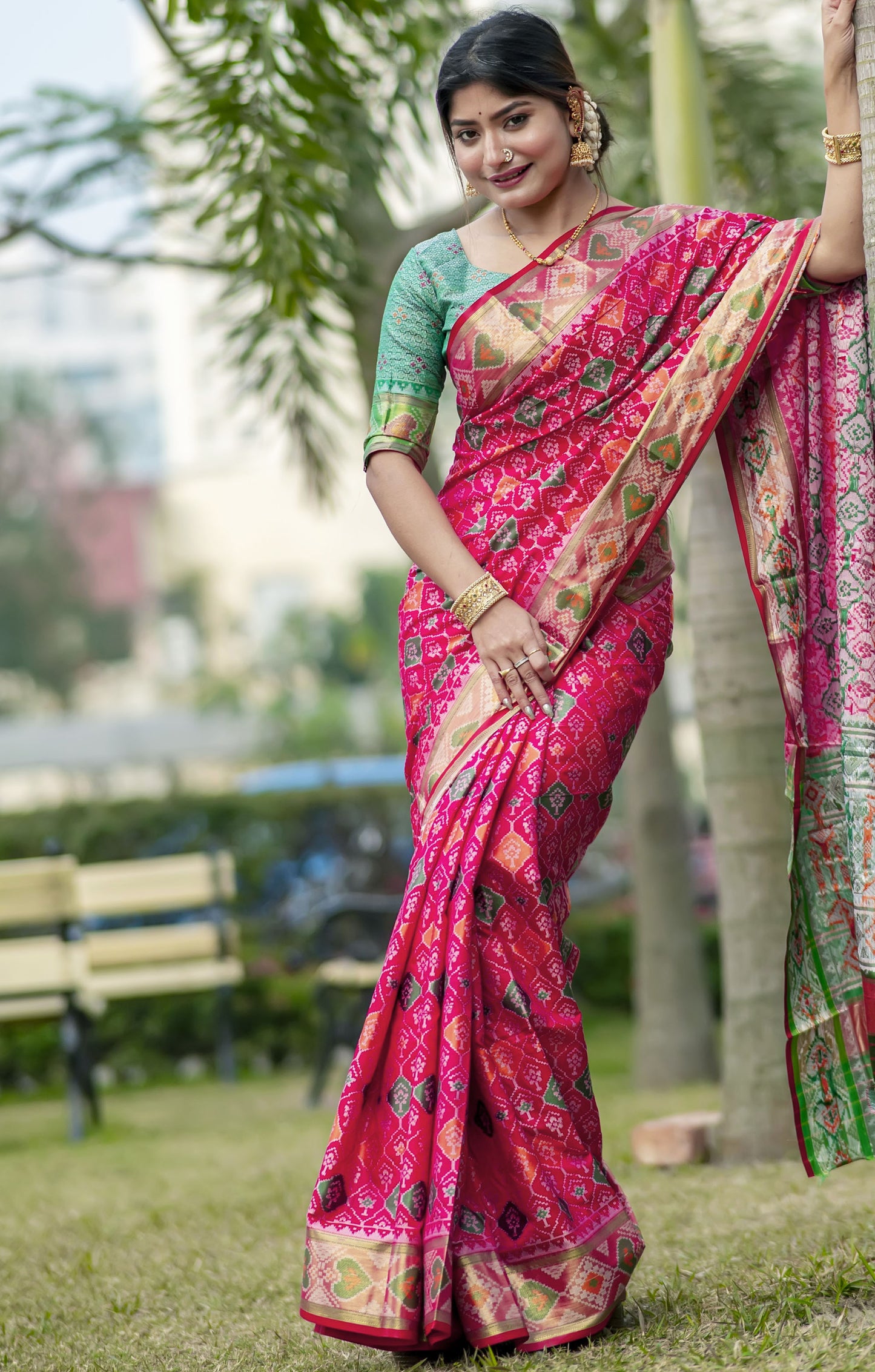 Krina Rani Banarasi Silk meenakari patola weaves Saree