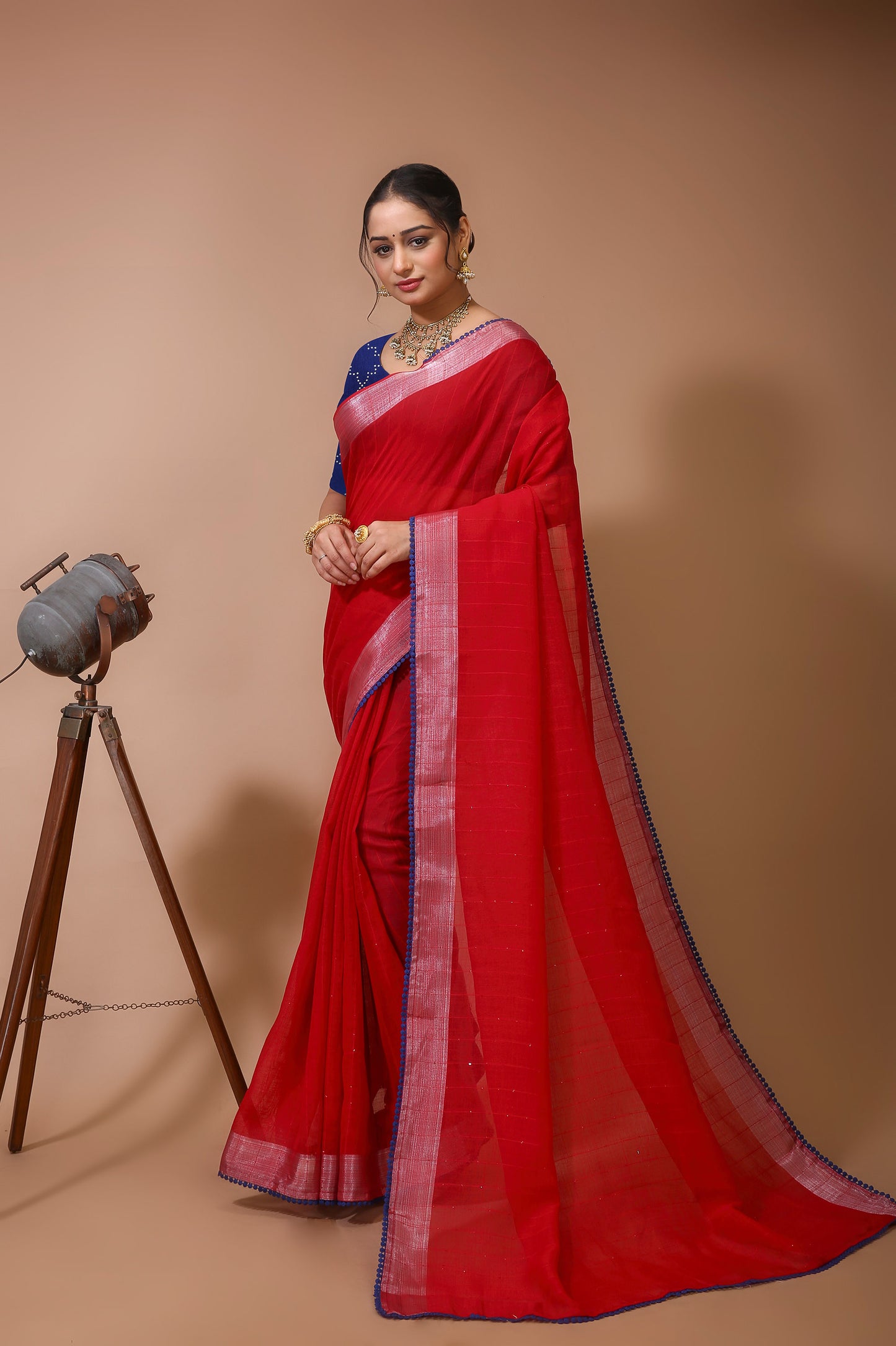 Dori Red Blue Linen Silk Saree