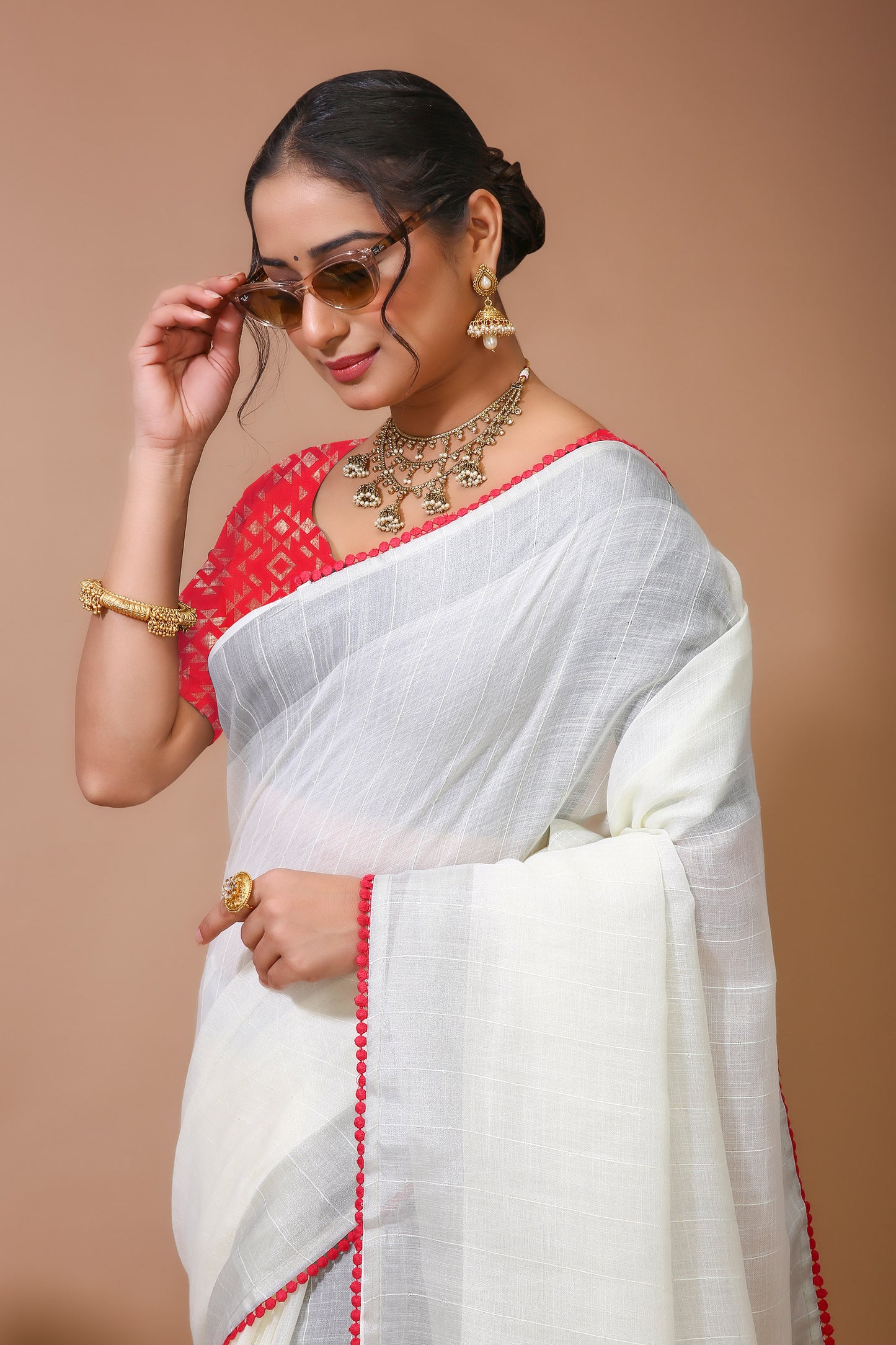 Dori White Red Linen Silk Saree