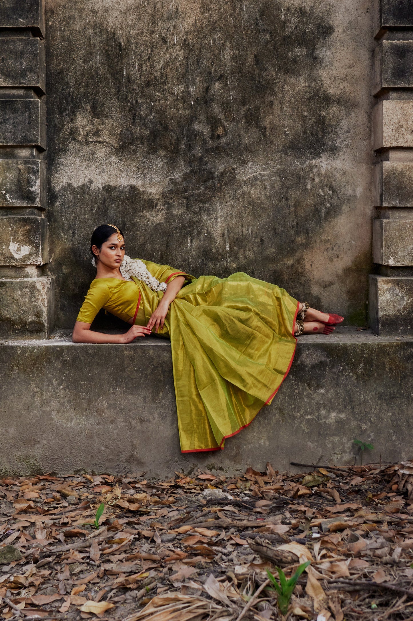 Kapittha I Neon green tissue saree