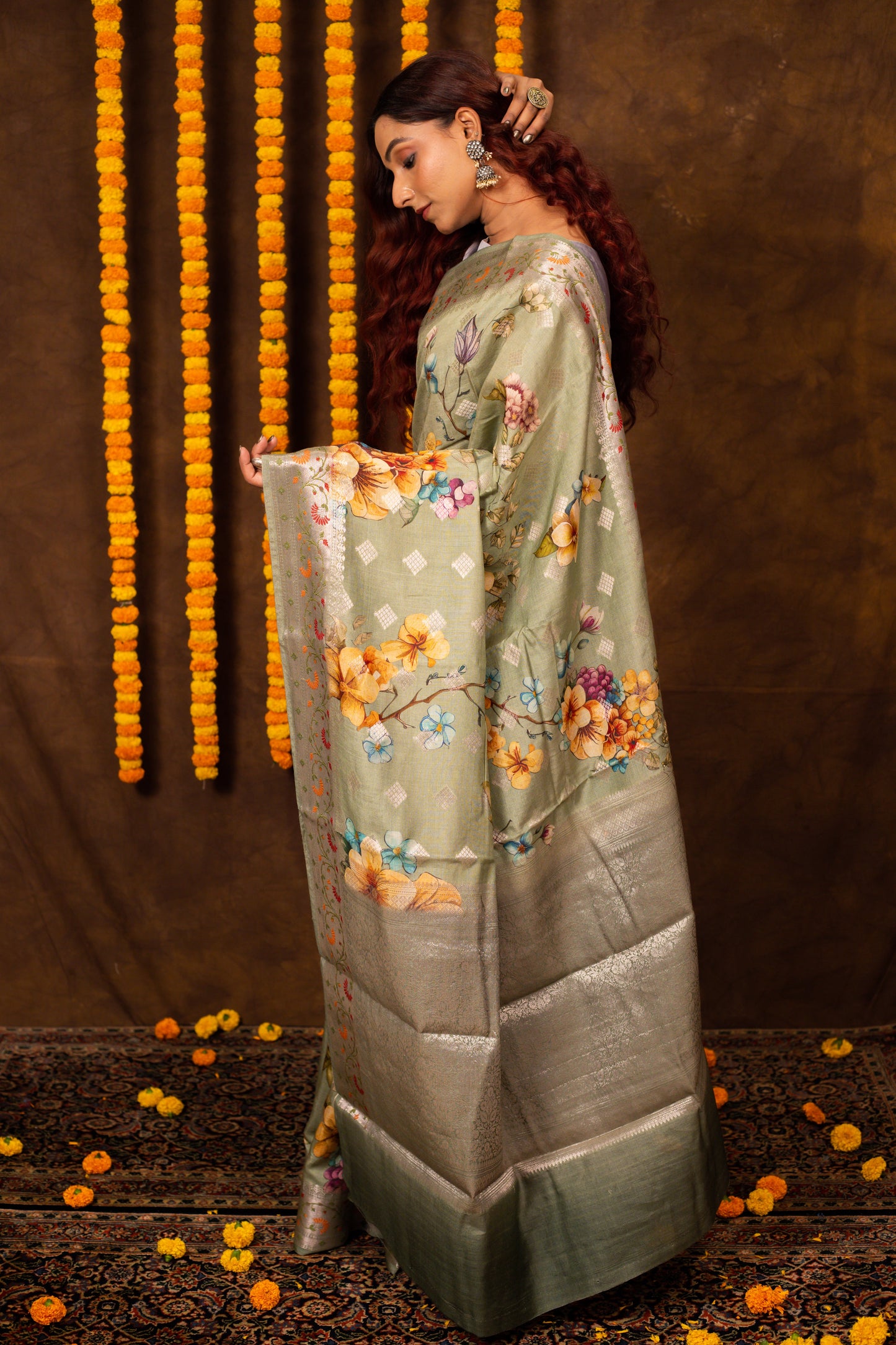 Pista Saree Dupion Chiniya Silk - Panaya