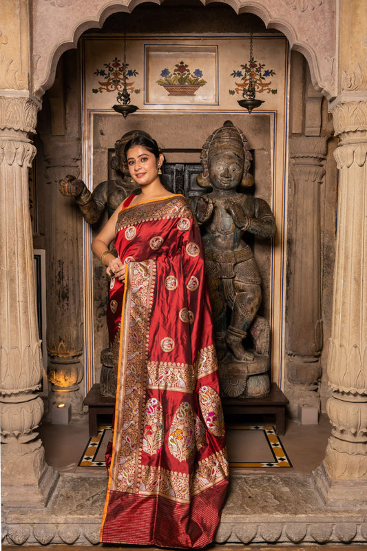 Maroon Handwoven Kadwa Katan Silk Saree - Panaya