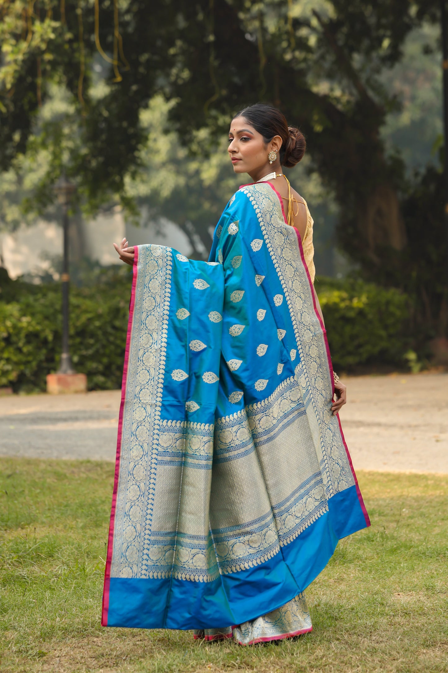 Morkanthi Katan Pure Silk Kadwa Saree - Panaya