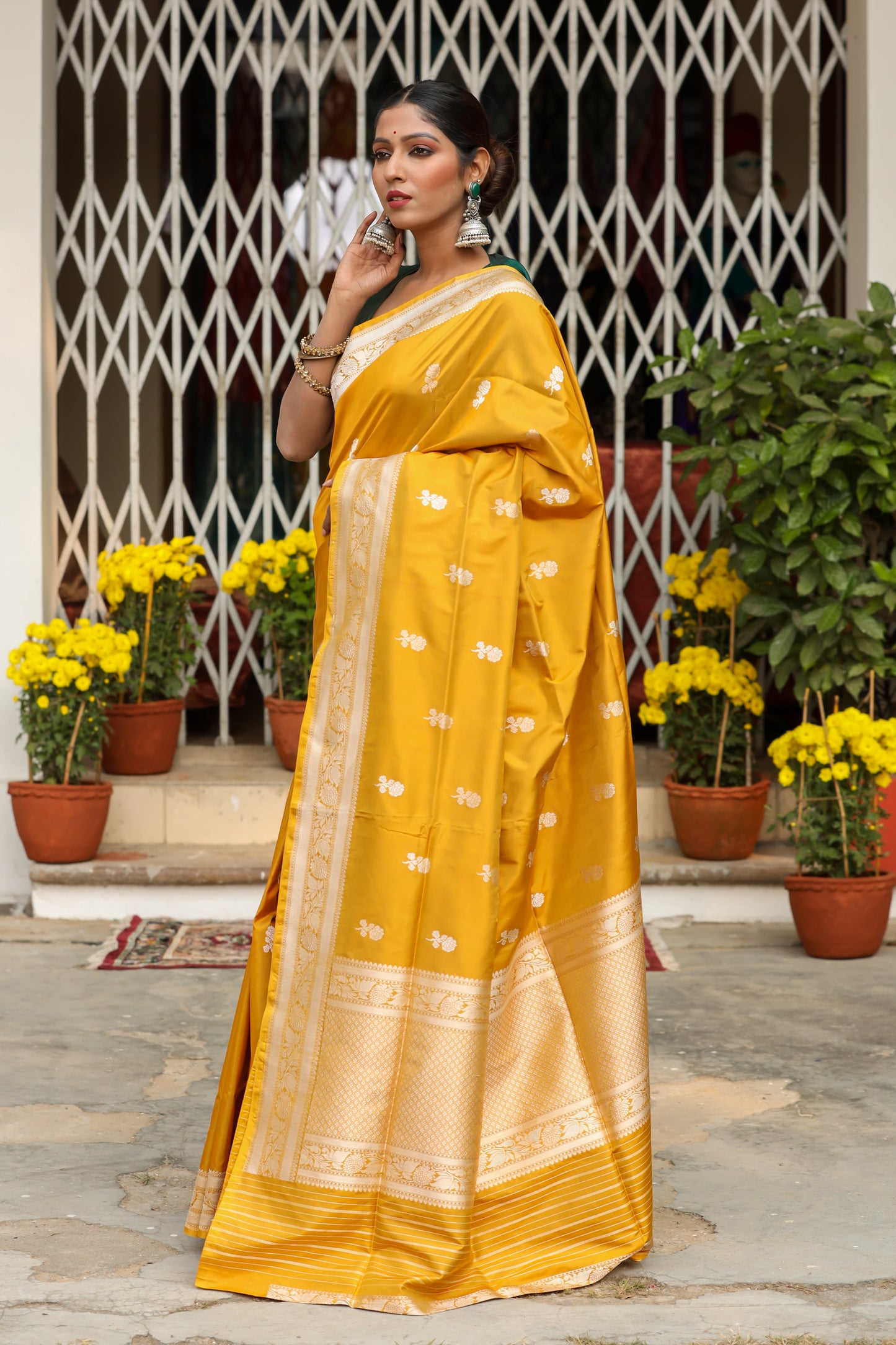 Mustard Katan Pure Silk Kadwa Saree - Panaya