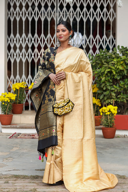 Beige Katan Pure Silk Kadwa Saree - Panaya