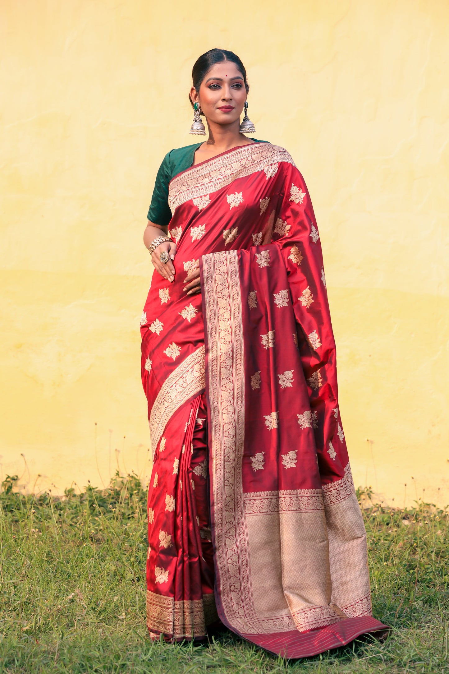 Maroon Katan Pure Silk Kadwa Saree - Panaya