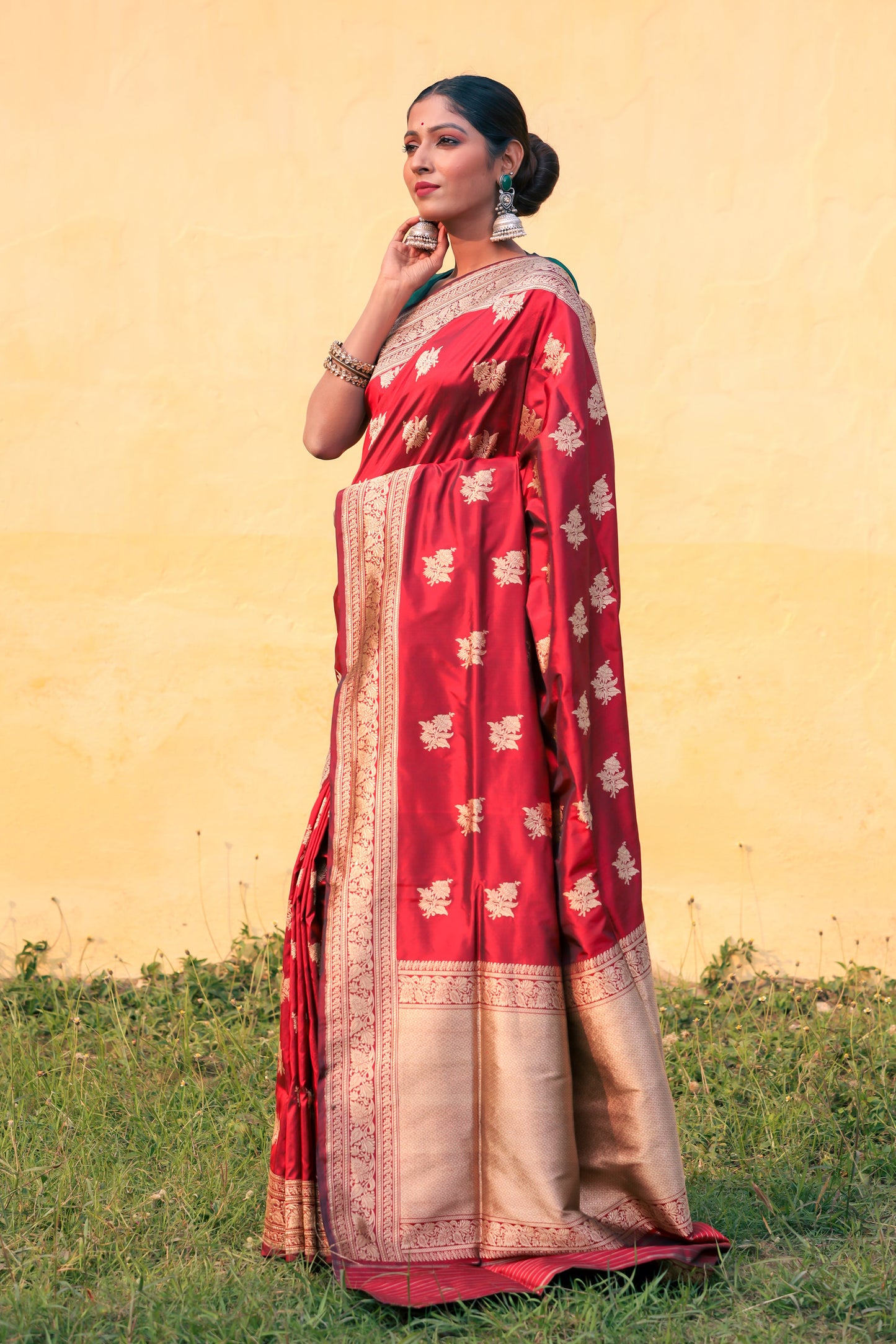 Maroon Katan Pure Silk Kadwa Saree - Panaya