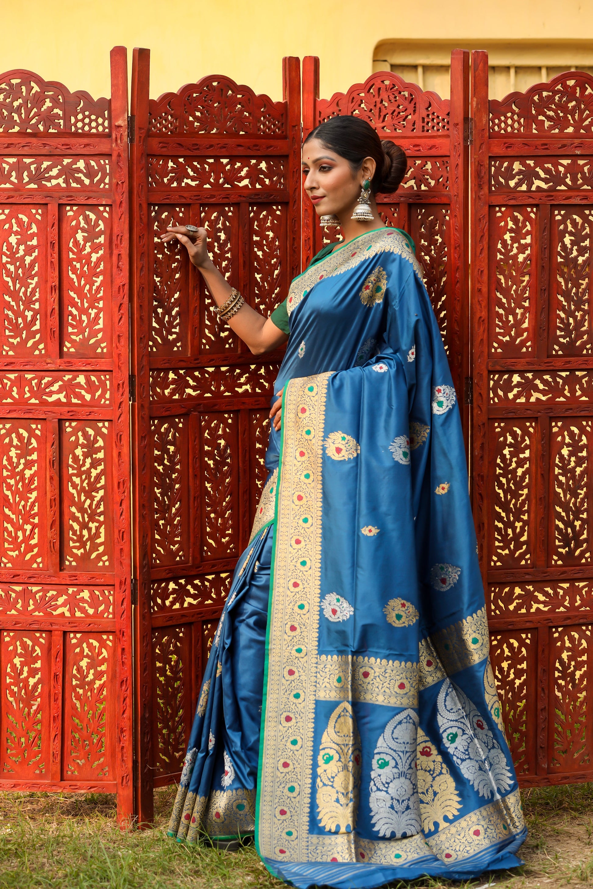 Teal Blue Katan Pure Silk Kadwa Saree - Panaya