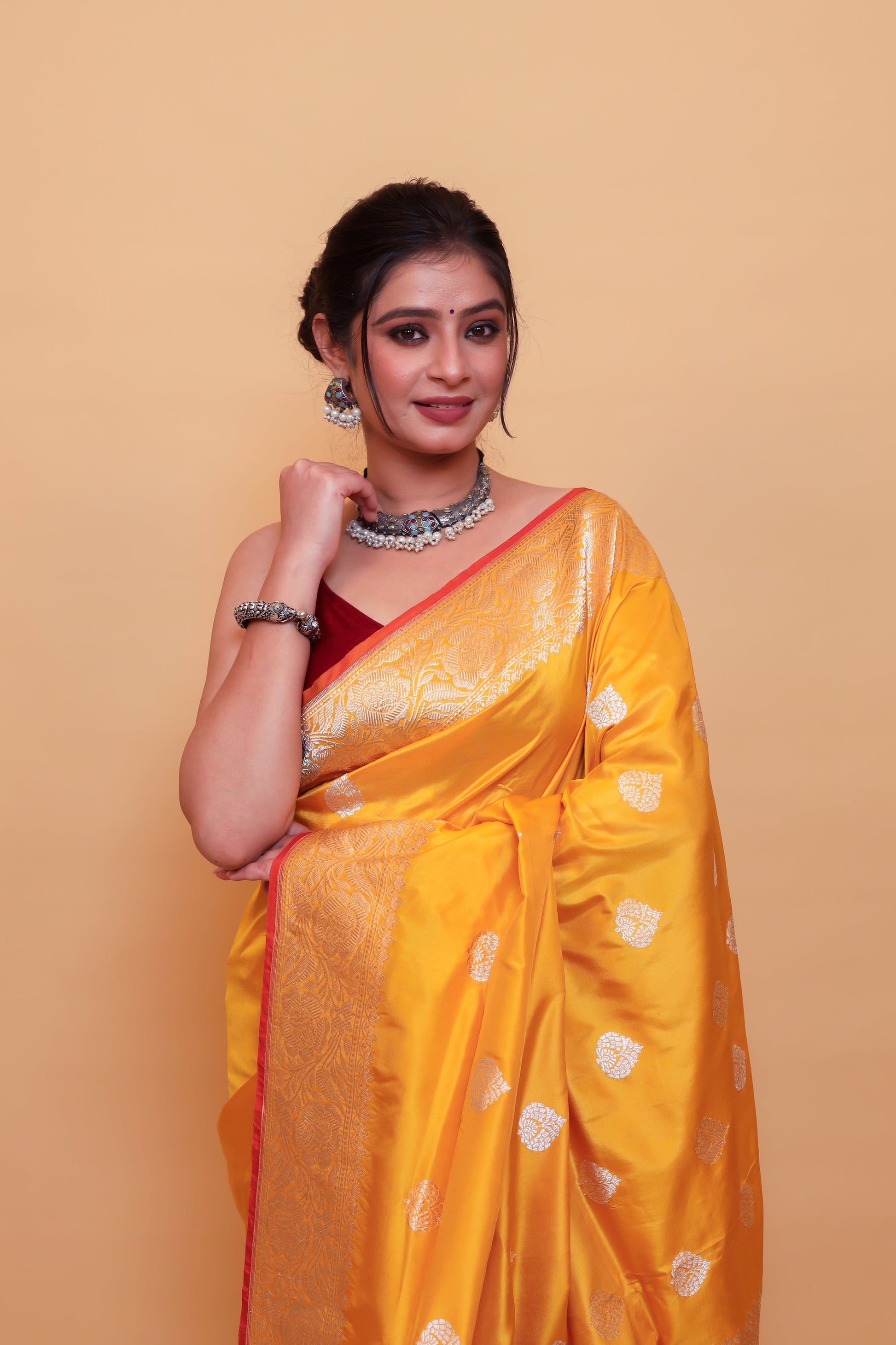 Mustard Katan Pure Silk Kadwa Saree - Panaya